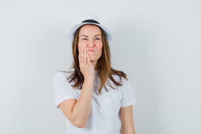 uyurken-diş-sıkması-neden-olur